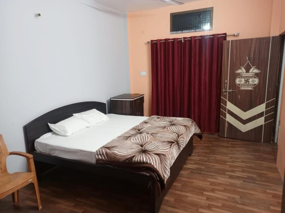 Shri Niwas Homestay Ayodhya المظهر الخارجي الصورة